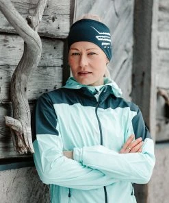 Halti Urbanite Women's Training Jacket 8 Halti Urbanite Women's Training Jacket